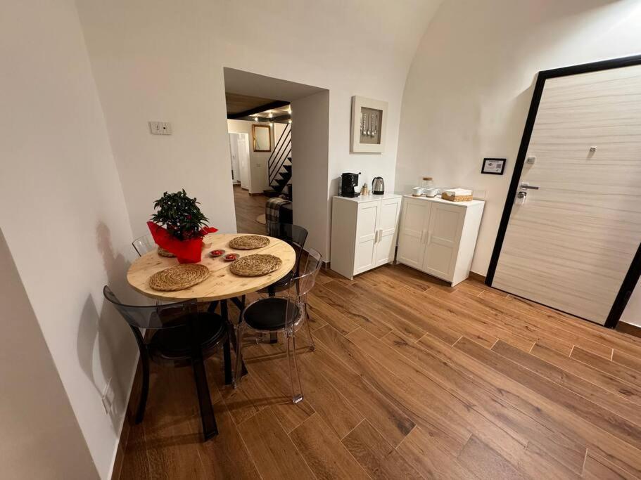 Domus Miraculi: Casa Storica Nel Cuore Di Napoli Exteriér fotografie